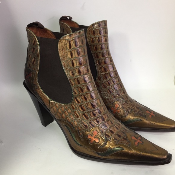 donald pliner western booties